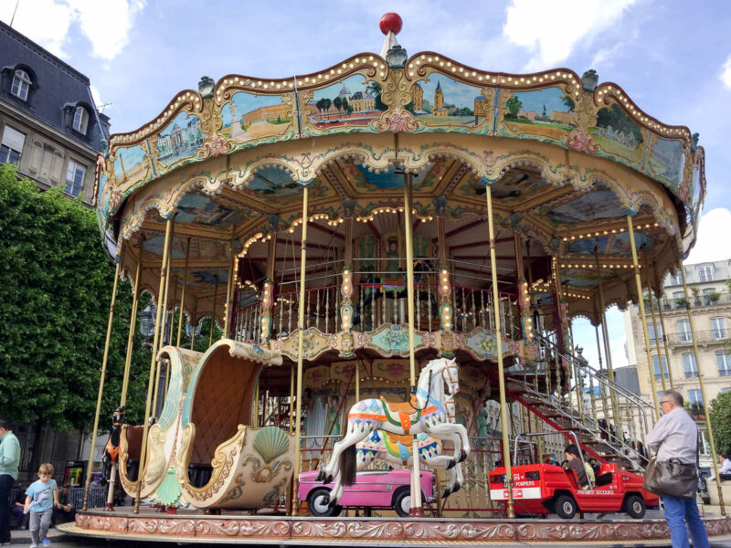 Paris Hotel de Ville carousel