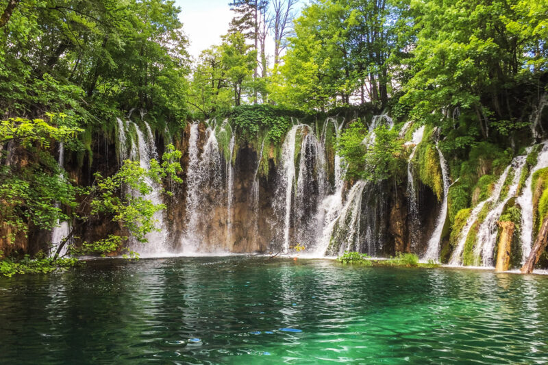 Plitvice Lakes National Park: beautiful places in croatia