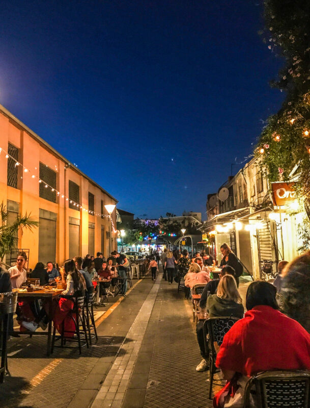 eating at the Jaffa flea market restaurants