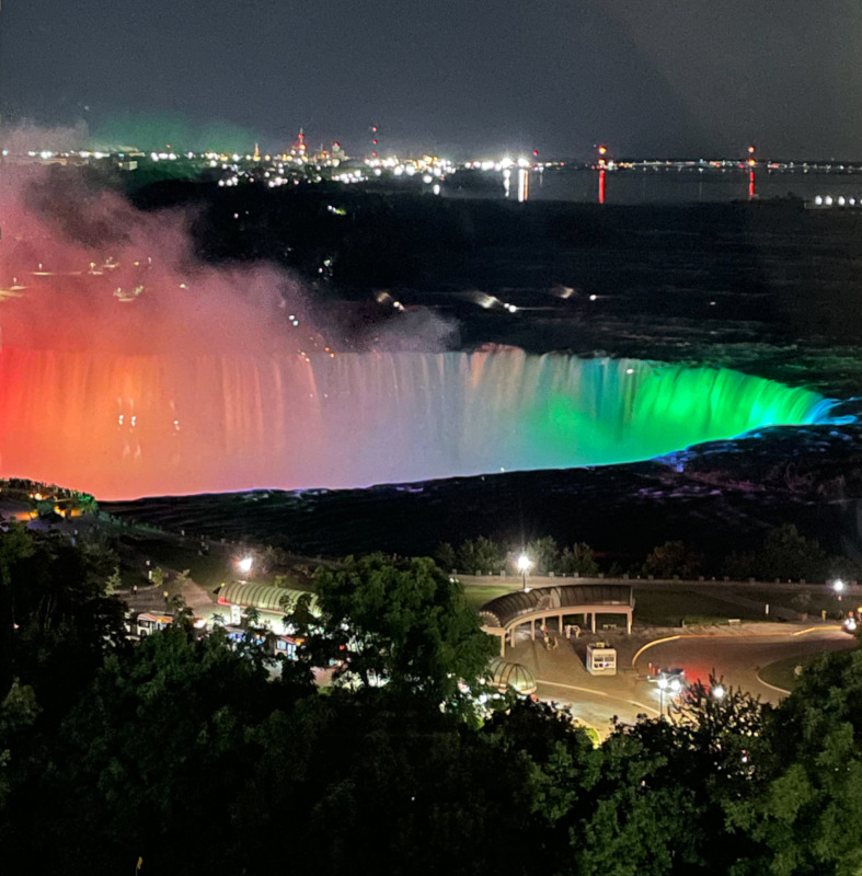 how to visit niagara falls canada