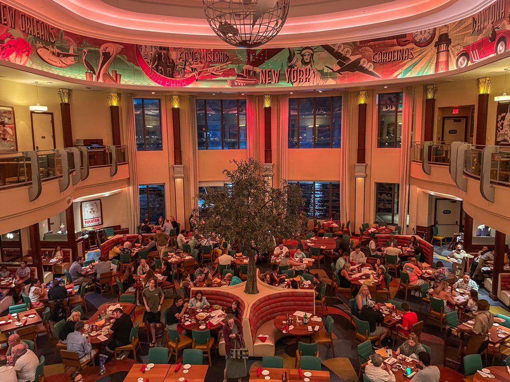 Maria & Enzo's Disney Springs restaurant interior