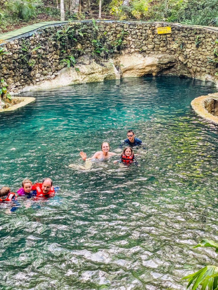 cancun family excursions