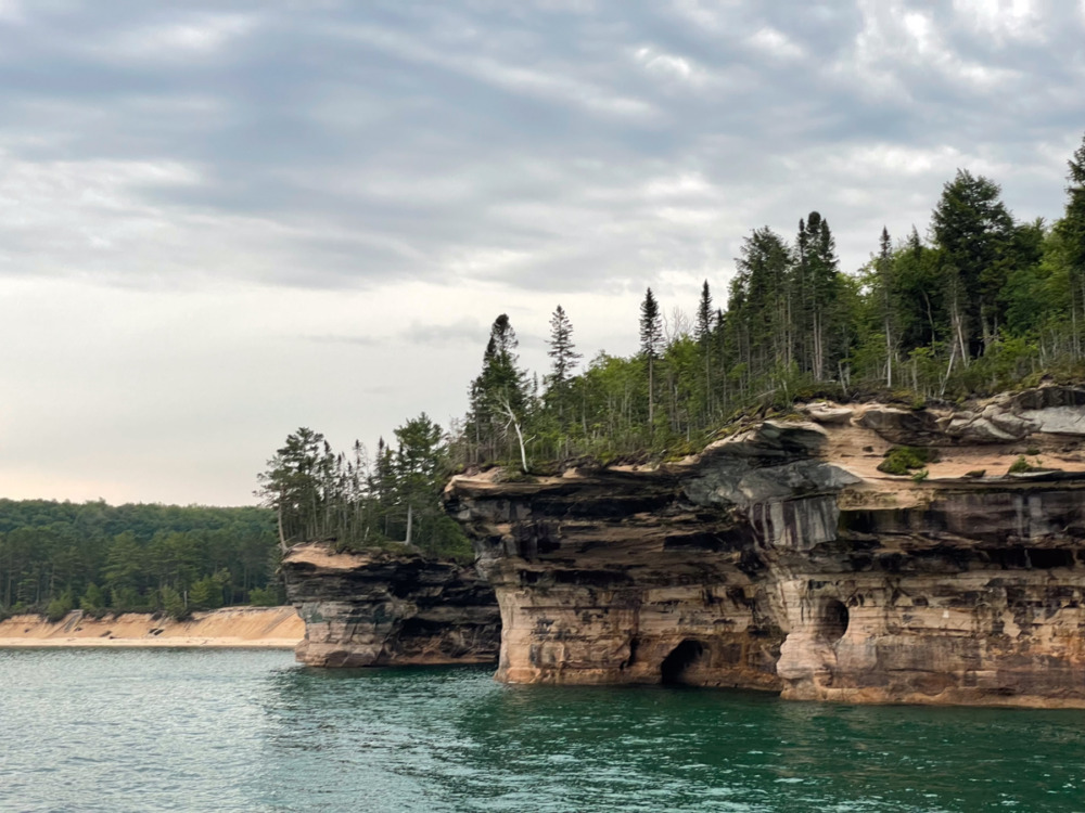 places to visit in munising mi